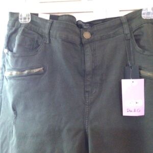 NWT ChicDenim Mid Rise Skinny Jeans size 18 S